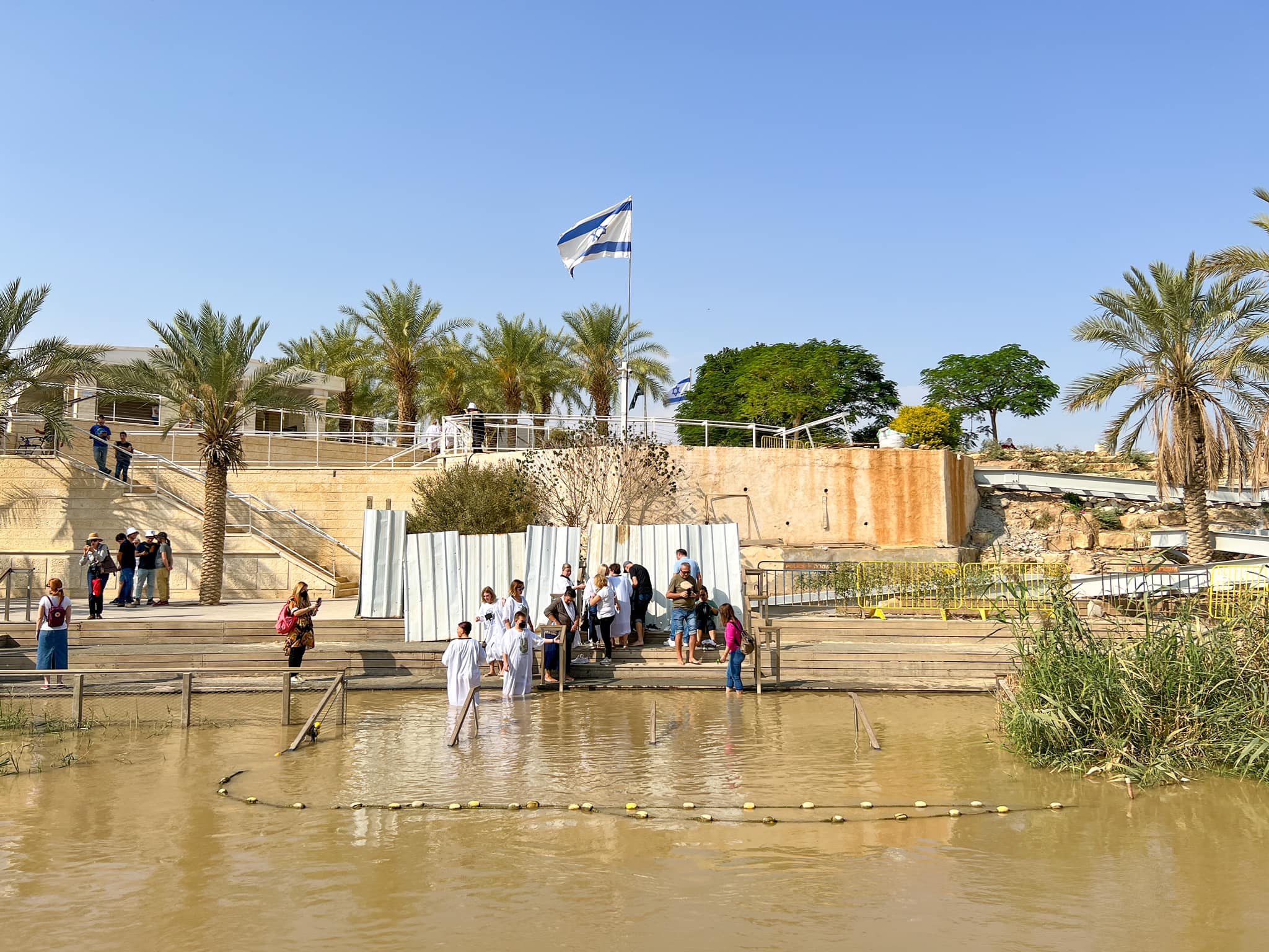 locul unde a fost botezat iisus iordania