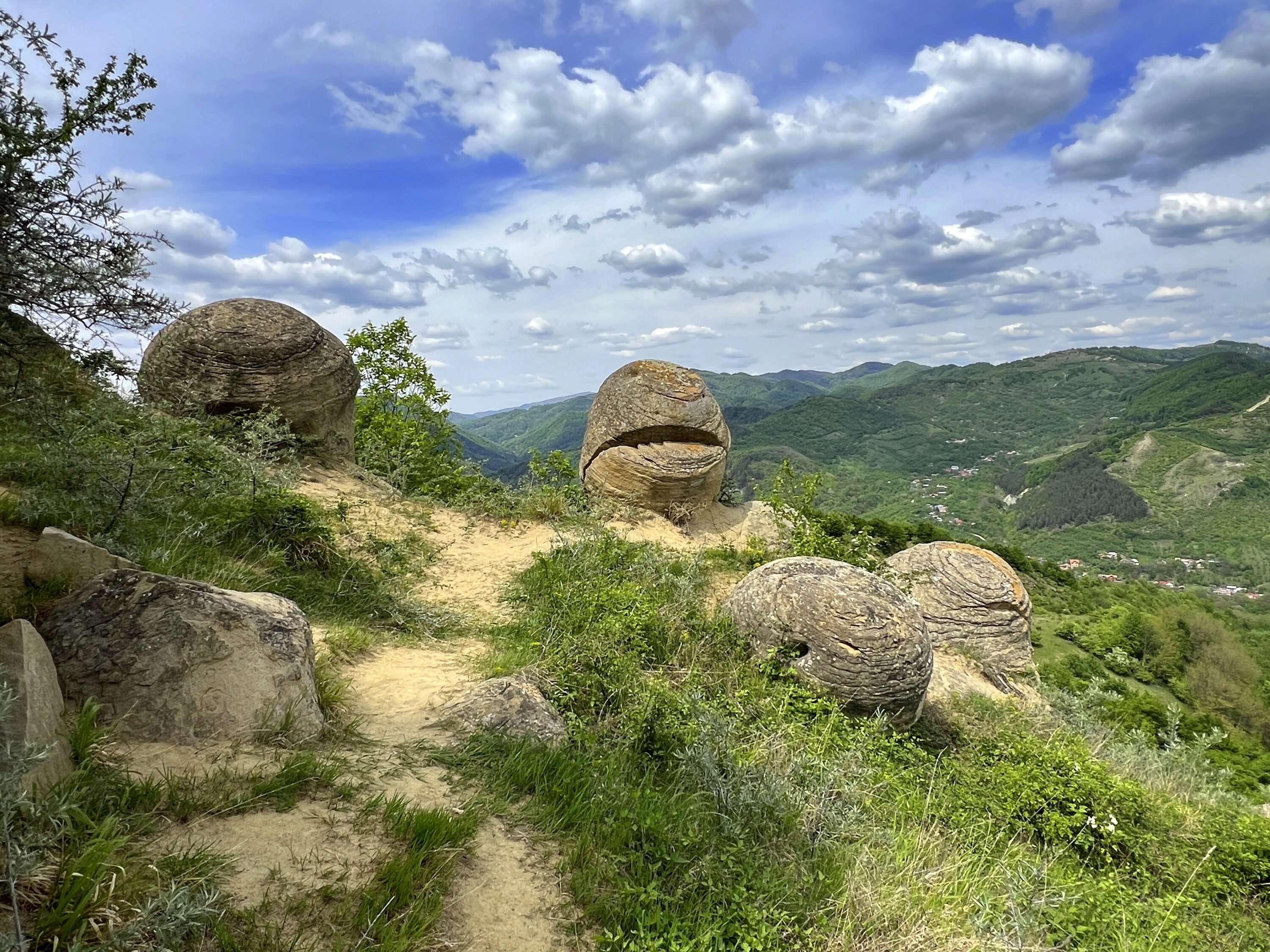 trovanti romania