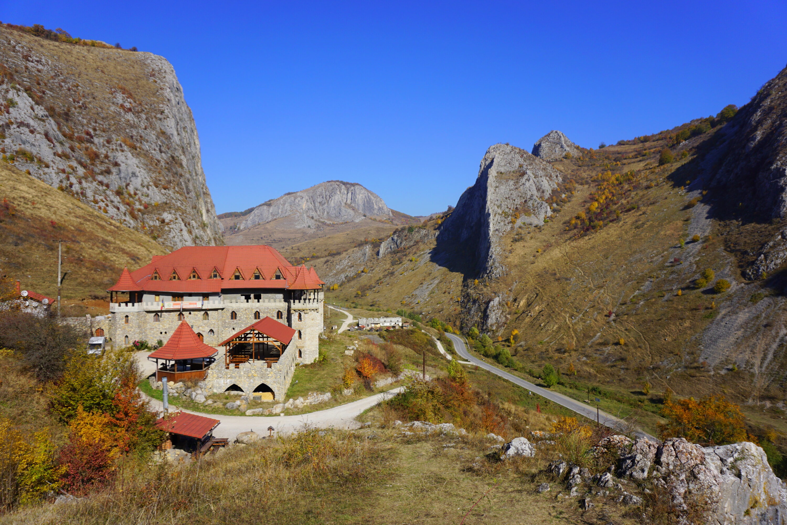 chei si canioane romania