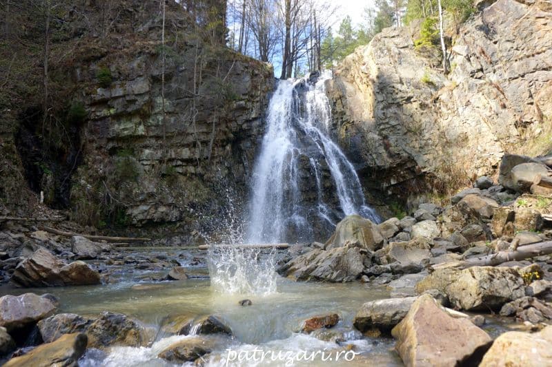cascada bucias