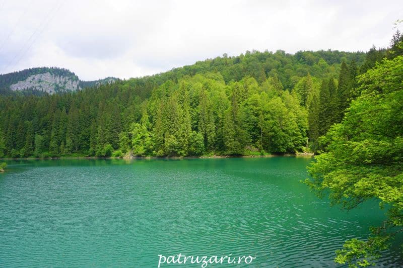 lacul scropoasa