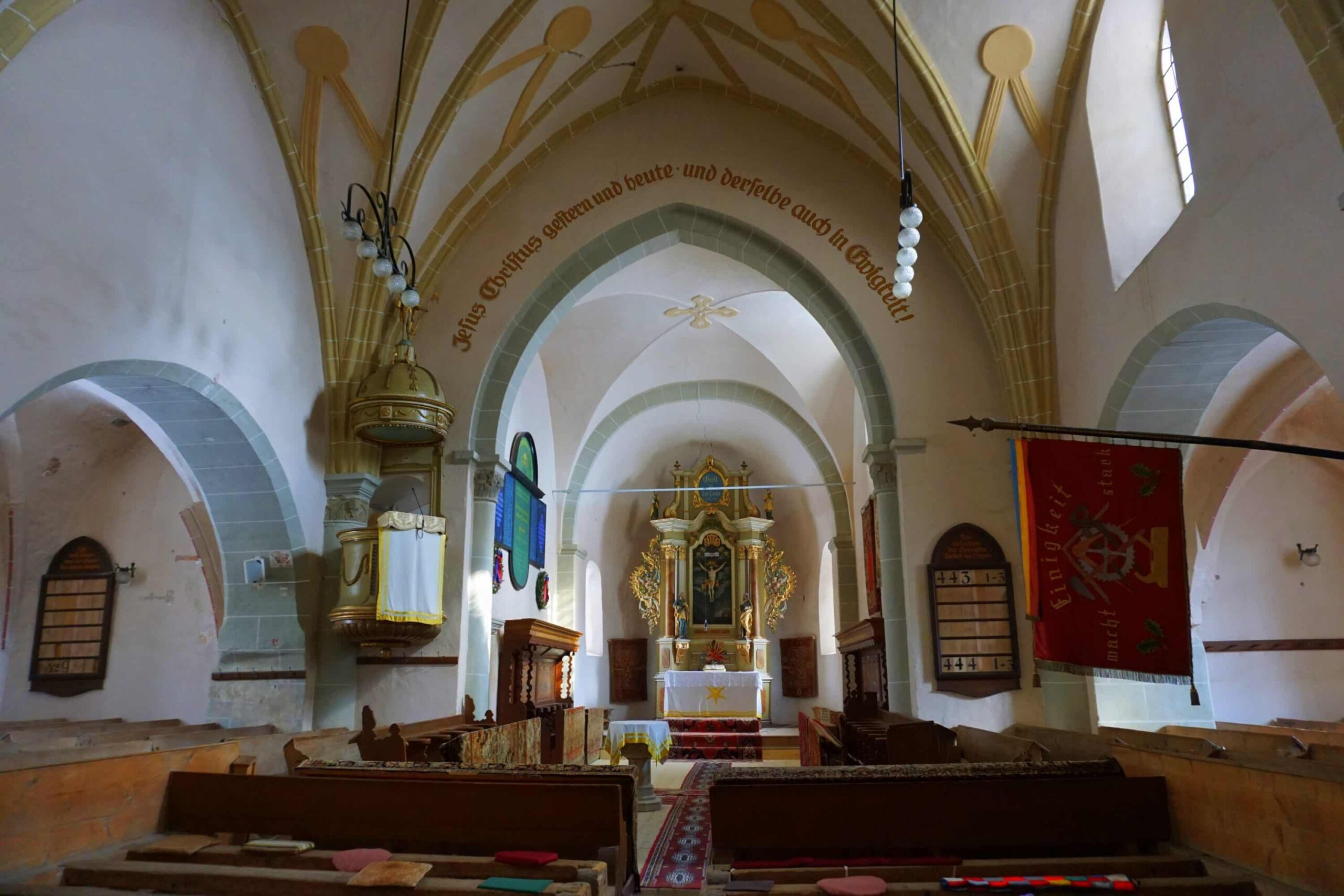 biserica fortificata harman