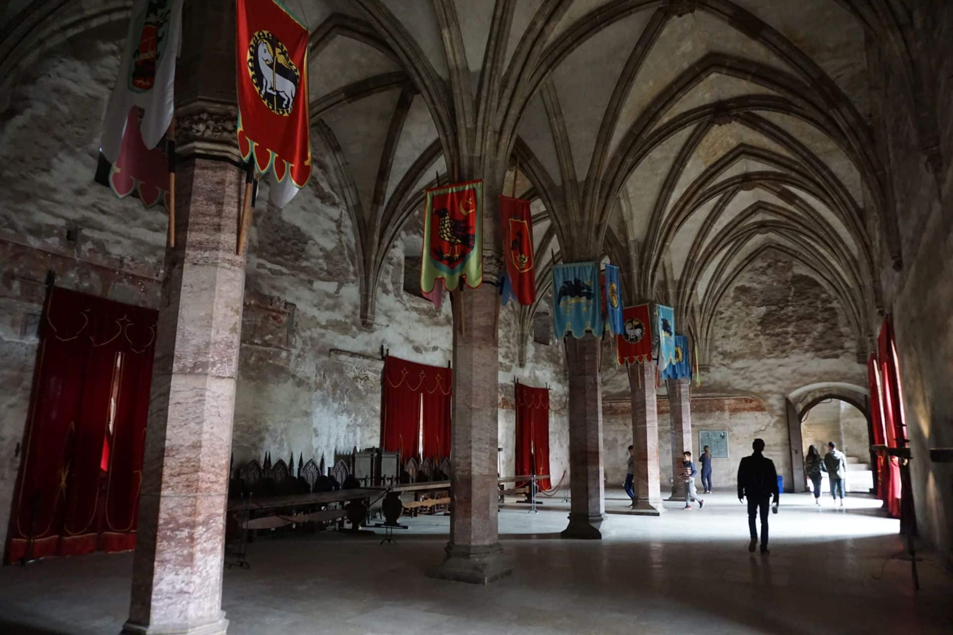 castelul corvinilor