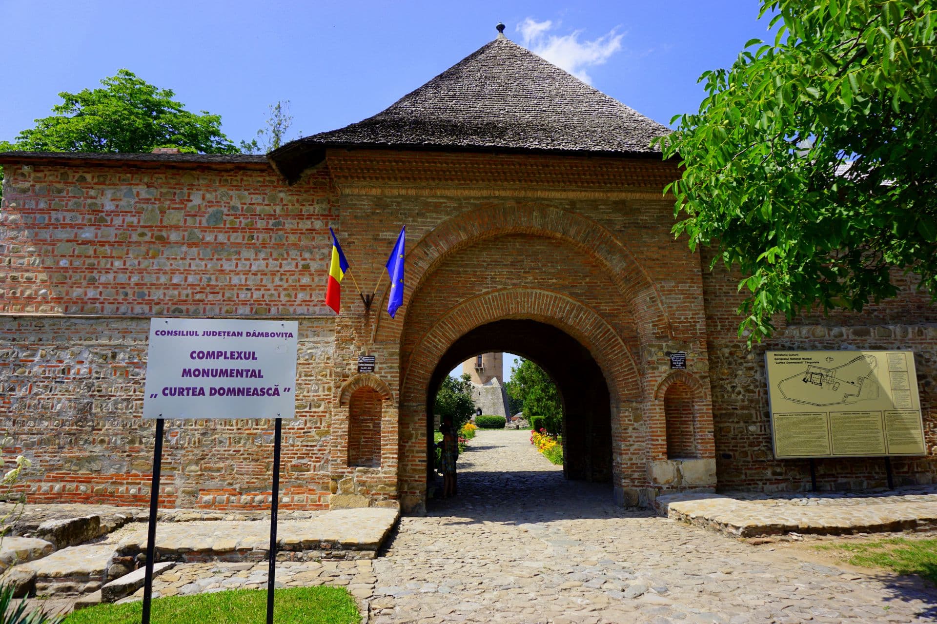 curtea domneasca din targoviste