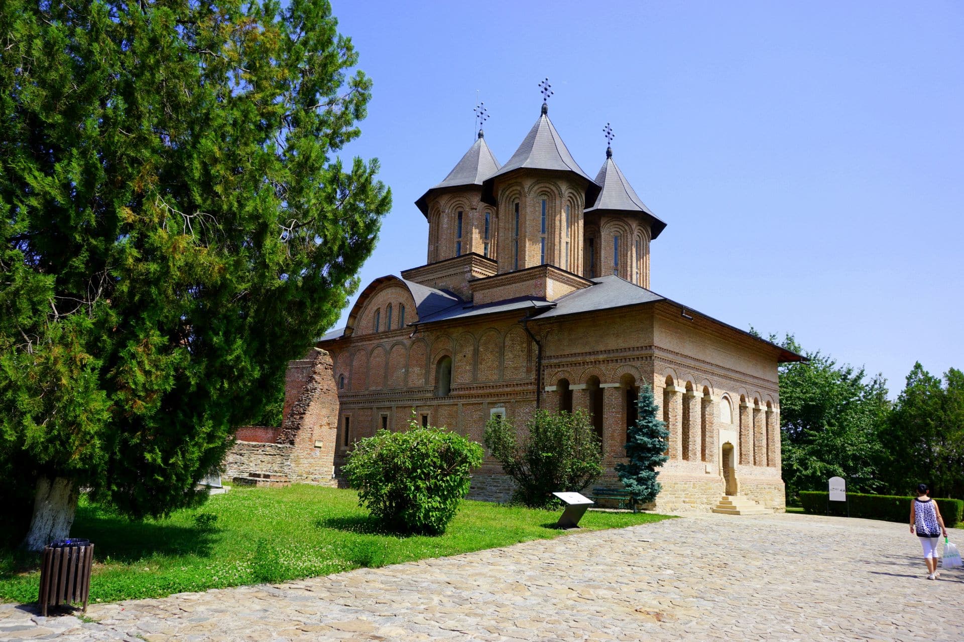 curtea domneasca din targoviste