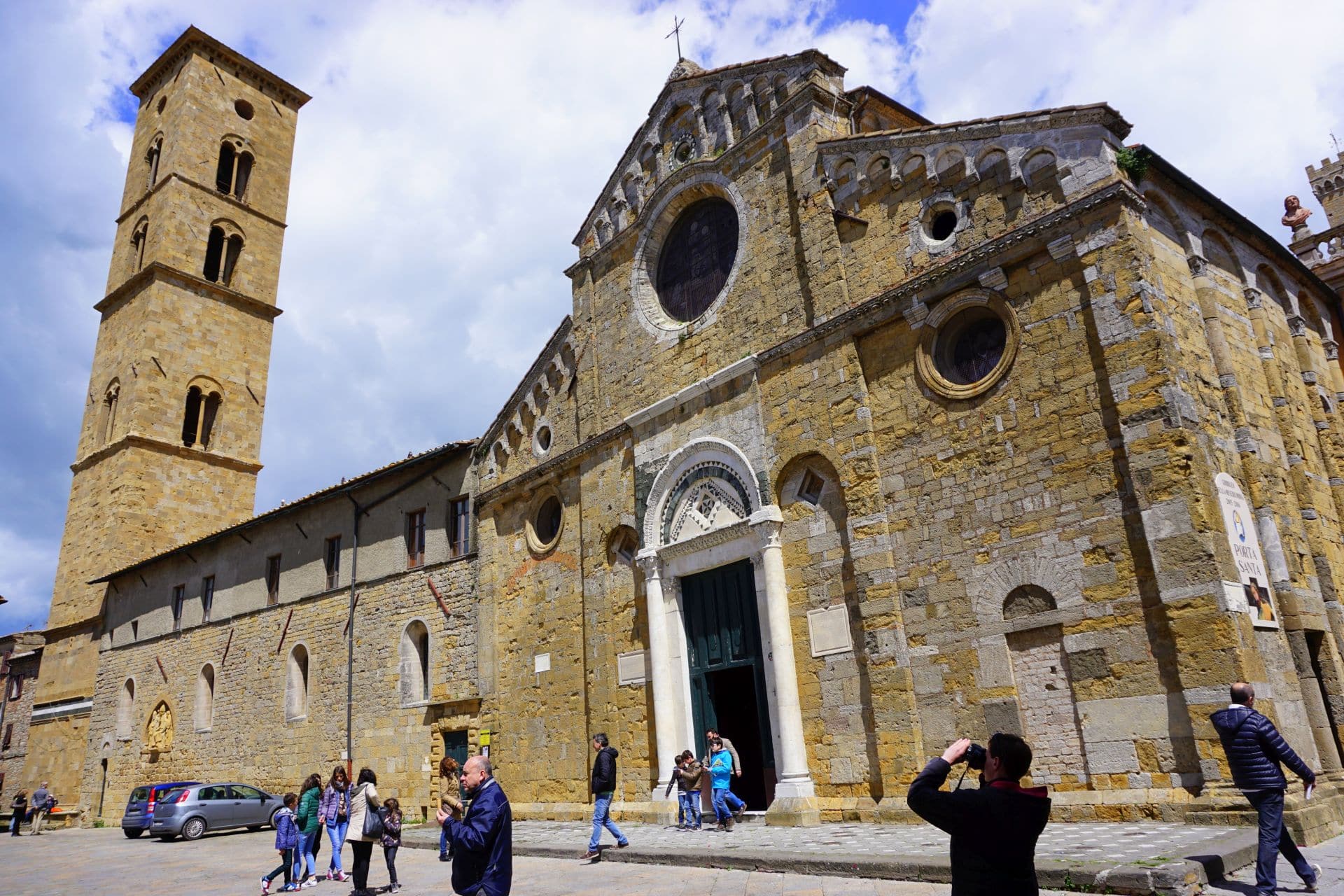 monteriggioni volterra