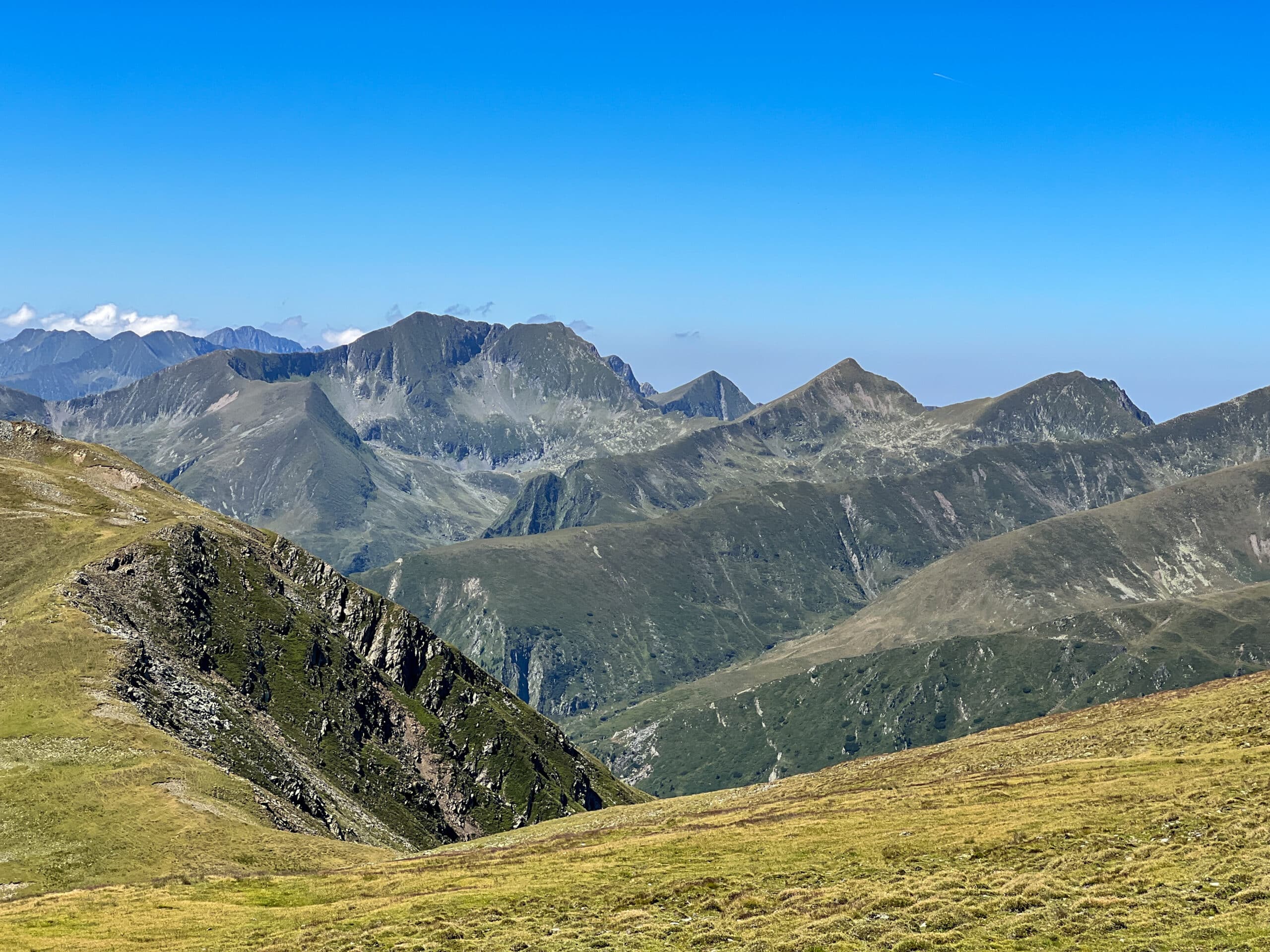 traseu varful dara si hartopul darei