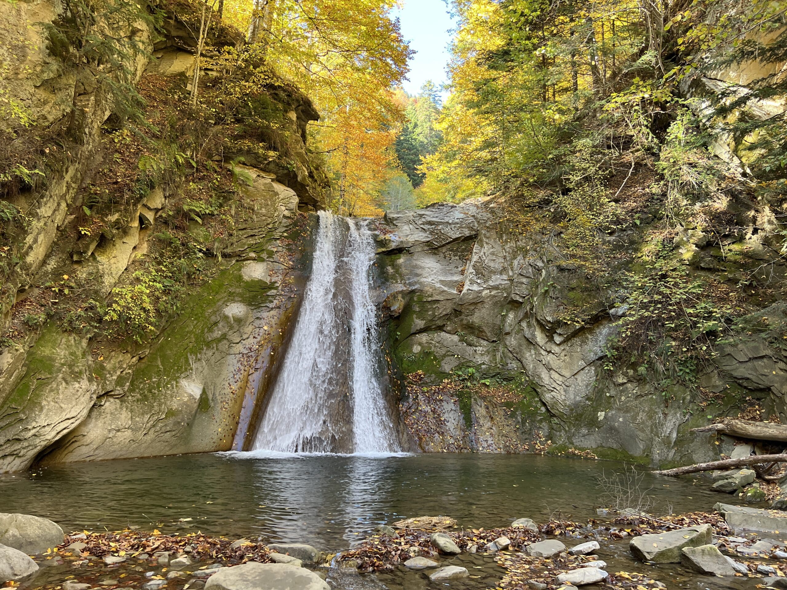 Toamna la cascada Cașoca și Vama Buzăului - Rezervația „Valea Zimbrilor” și cascada Urlătoarea - imagine 16